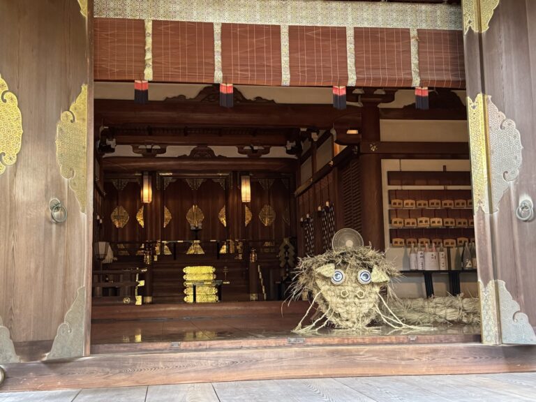 君も大蛇を見に行かないか？奥澤神社の大蛇がかわいい